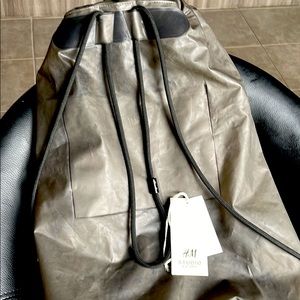 Waterproof gym/swimming sling bag